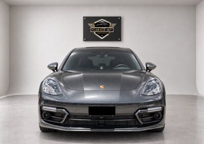 Frontal do Porsche Panamera Sport Turismo no estúdio da Garage 665